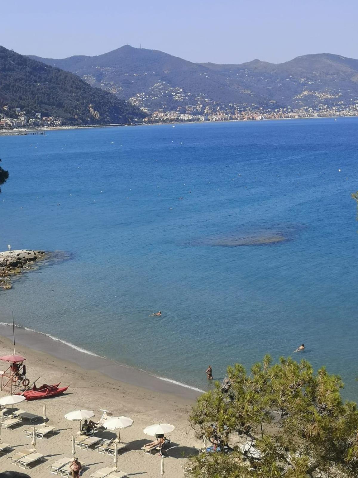 Вілла Spectacular Sea View - 3 Minutes Walk From The Sea Лаїгуелья Екстер'єр фото